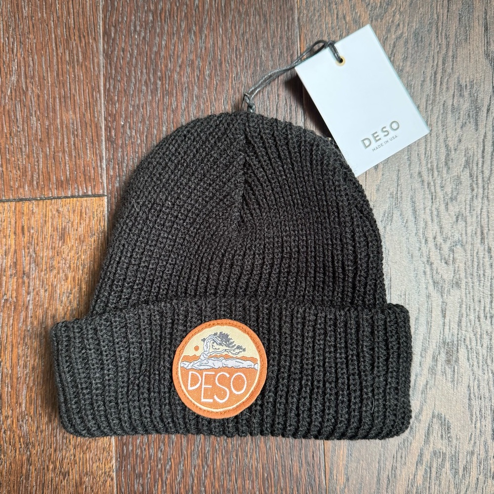 NWT DESO Bristlecone Heavy Knit Cuff Beanie